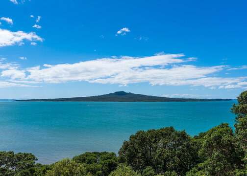 Blick auf Rangitoto Island von Devenport, Auckland, Neuseeland
