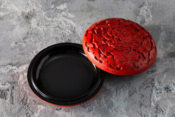 Urushi Shunikuire Chinese Cinnabar Lacquer Inkpad Box Peony Arabesque