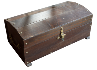 Caja arcón cerrada de madera estilo antiguo. Imagen aislada. Fondo transparente