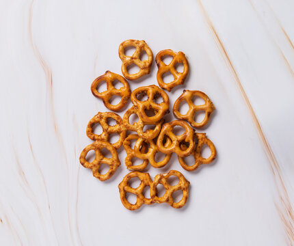 salted pretzels 