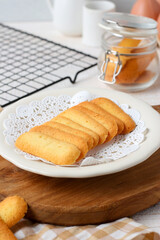 Kue lidah kucing. cat tongue cookies.