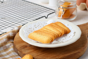 Kue lidah kucing. cat tongue cookies.