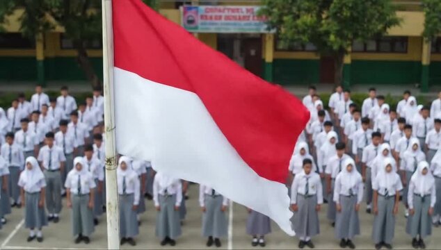 Video Upacara Bendera Indonesia Dilapangan Sekolah