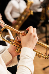 Obraz premium playing the trumpet