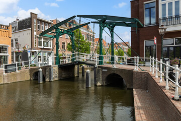 Fototapeta premium Striking green drawbridge 