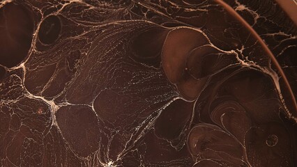 Abstrakcja powstała na powierzchni farby w pojemniku © tomo81