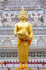 Wat Arun, Temple of Dawn the landmark of Thailand 