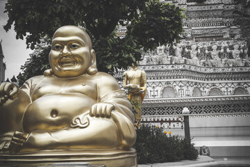 Wat Arun, Temple of Dawn the landmark of Thailand 