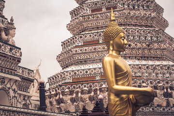 Wat Arun, Temple of Dawn the landmark of Thailand 
