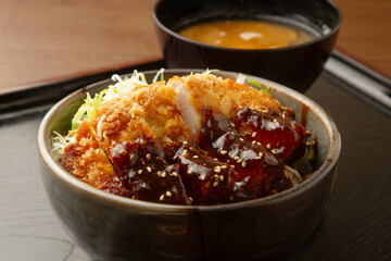 味噌カツ丼