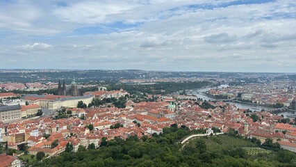 Obraz premium Panorama of Prague Skyline with Vltava River from Petřín Hill
