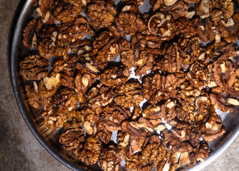 Kashmir Walnut Kernels High Oil Content, Crunchy Texture, And Rich Flavour, Sweet Taste Balanced Rich Source Of Energy, Minerals, Nutrients, Antioxidants, Vitamin E, And Omega-3 Fatty Acids. Brain 