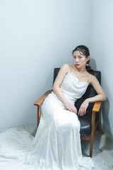 Fototapeta premium ウェディングドレスを着た女性