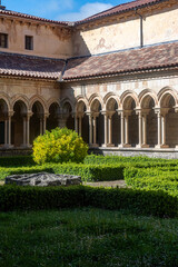 Fototapeta premium Garden of the inner cloister of the Abbey of Santa Maria and San Andres de Arroyo in Palencia