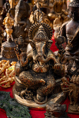Intricate Bronze Ganesha Statue with Craftsmanship Details