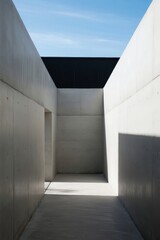 Fototapeta premium Concrete Corridor with Open Sky: Modern Architectural Design