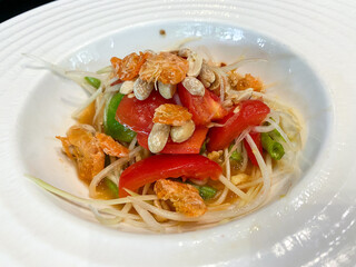 Delicious Thai Papaya Salad with Fresh Ingredients