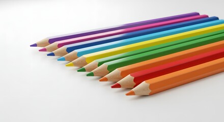 Naklejka premium Perspective shot of colorful pencils arranged in line