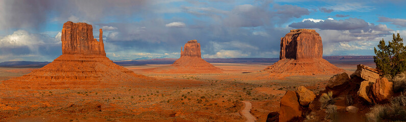 Monument Valley at Sunset30Pano