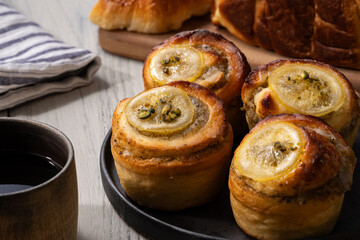 大人イメージのクールでお洒落なパン