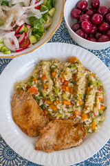 Risotto con verduras y filetes de solomillo
