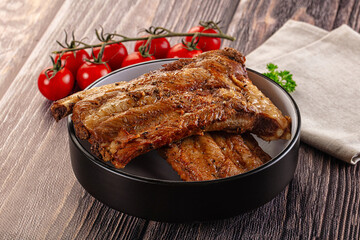 Steamed pork ribs with spices