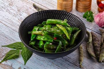 Steamed green bean strings heap