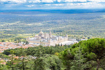 Fototapeta premium Views of the El Escorial Monastery from a viewpoint on Mount Abantos