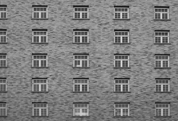 Symmetry in Windows Defined on a Building