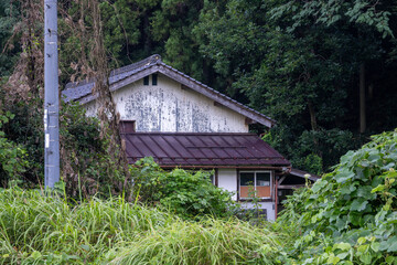 日本の島根県で見た古くてとても美しい建物 © 仁 藤原