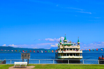 遊覧船・洞爺湖（北海道・洞爺湖町）