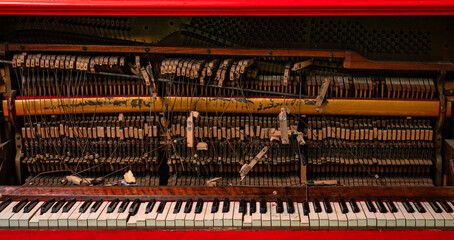 Kaputtes Pianino