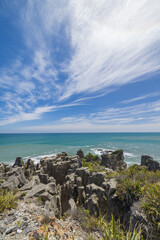 ニュージーランド　ウェスト・コーストのプナカイキにあるパンケーキ・ロックスの風景