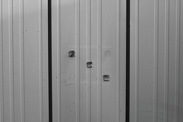 Fototapeta premium 岐阜県池田町藤橋の倉庫の壁