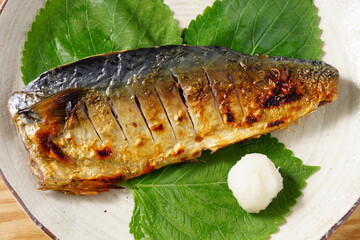 鯖の塩焼き
