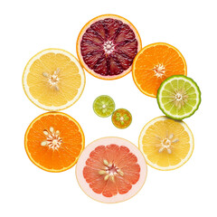 Fototapeta premium Assortment of fresh citrus fruit slices arranged in a circle