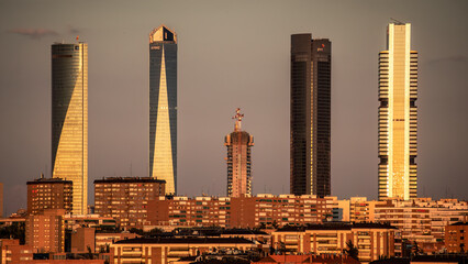 Reflejos sobre las torres de Madrid 