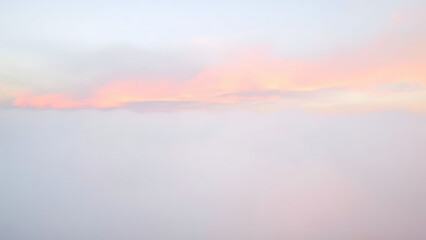 Obraz premium Pastel Rainbow Cloudscape Softly Blurred Misty Horizons