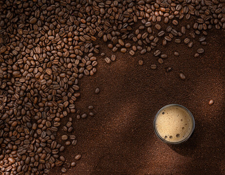 Coffee with coffee bean and coffee powder background 