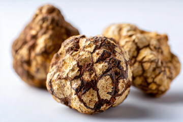 Obraz premium Piedmont white truffles on white background