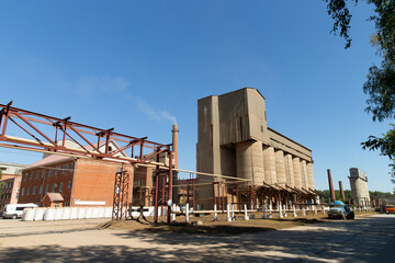 Plant for the production of building mixtures.