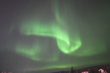 北斗七星とオーロラ