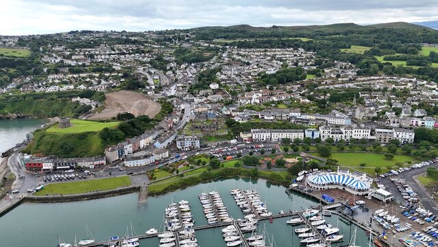 port de Howth en Irlande pr&egrave;s de Dublin