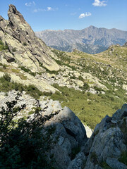Paysage de montagne pendant l'ascension du Monte d'Oro en Corse