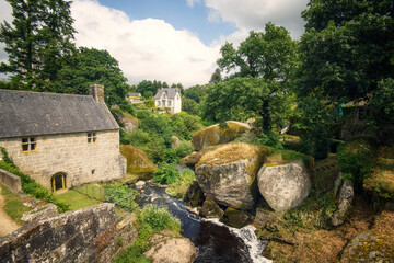 le moulin de Huelgoat en Bretagne dans le Finistere © jmbreizh