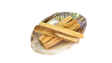 パールシェルに乗せたパロサントの木片（背景透過）