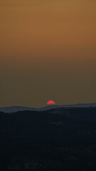 Puesta de sol; atardecer en Gúdar / Teruel