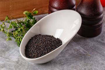 Black raw dry sesame seeds