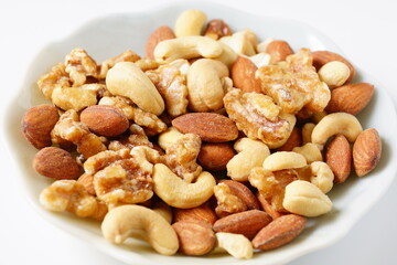 ミックスナッツ