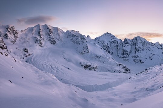 Winter mountain panorama on the Diavolezza, view of the Bernina Group, Piz Pal&uuml;, Bellavista, Piz Bernina, Persgletscher, Morteratsch Glacier, Engadine, Switzerland